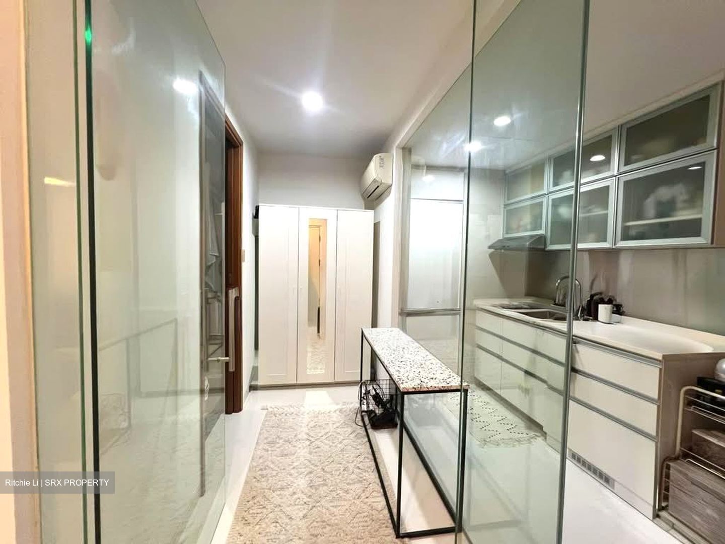 RV Suites (D10), Apartment #606400141